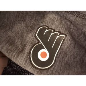 Flyers hoodie from old time hockey Newbury collection size small gray and orange